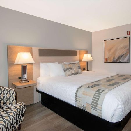 Coast Abbotsford Hotel & Suites Buitenkant foto