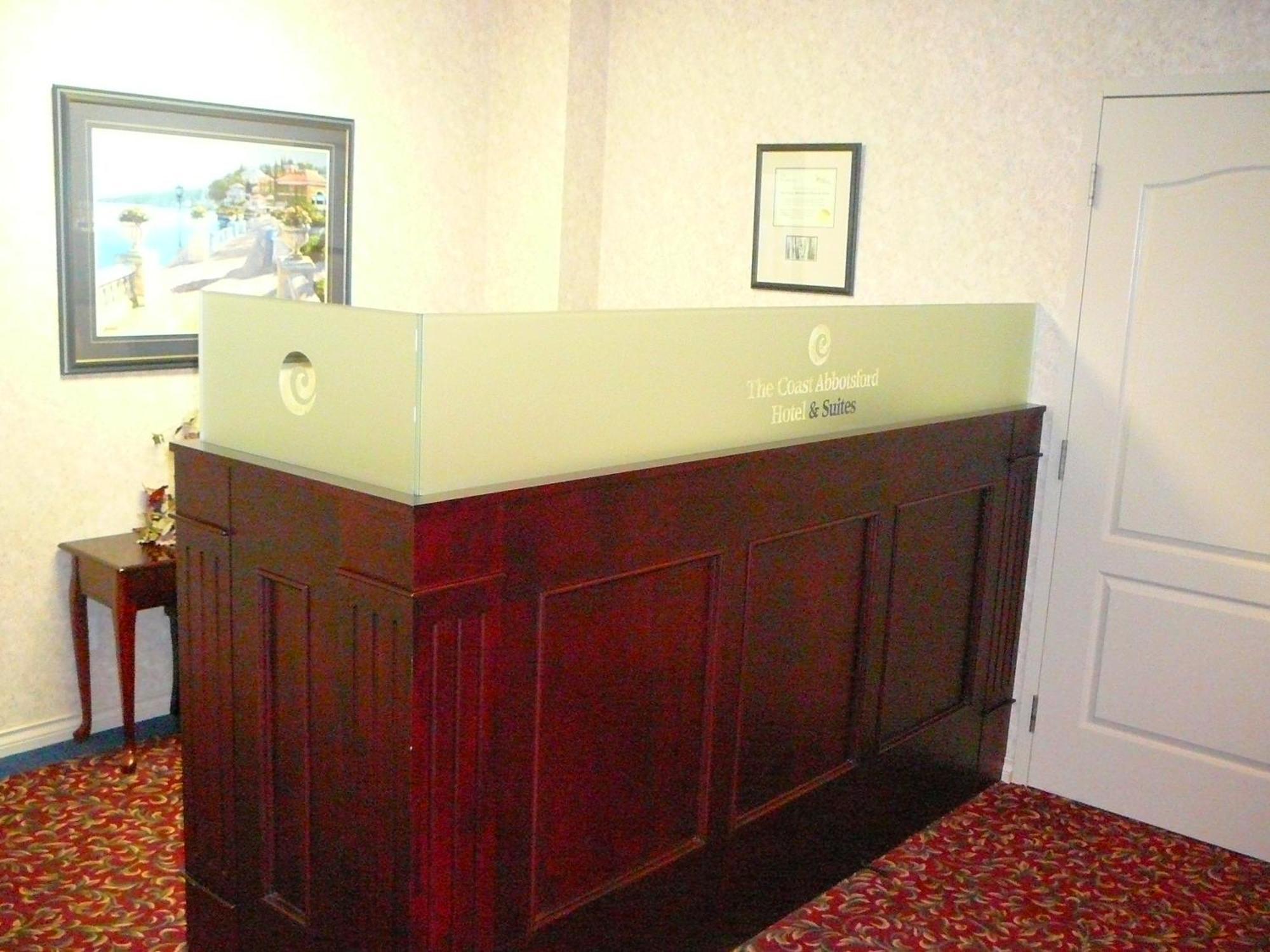 Coast Abbotsford Hotel & Suites Buitenkant foto